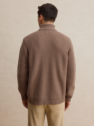 DAN FOX APPAREL Sweater 'Georg' in Brown