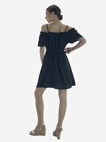 Elara Kleid in Schwarz