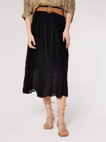 Apricot Skirt in Black: front