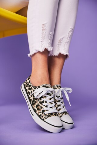 Aniston Sneakers in Beige