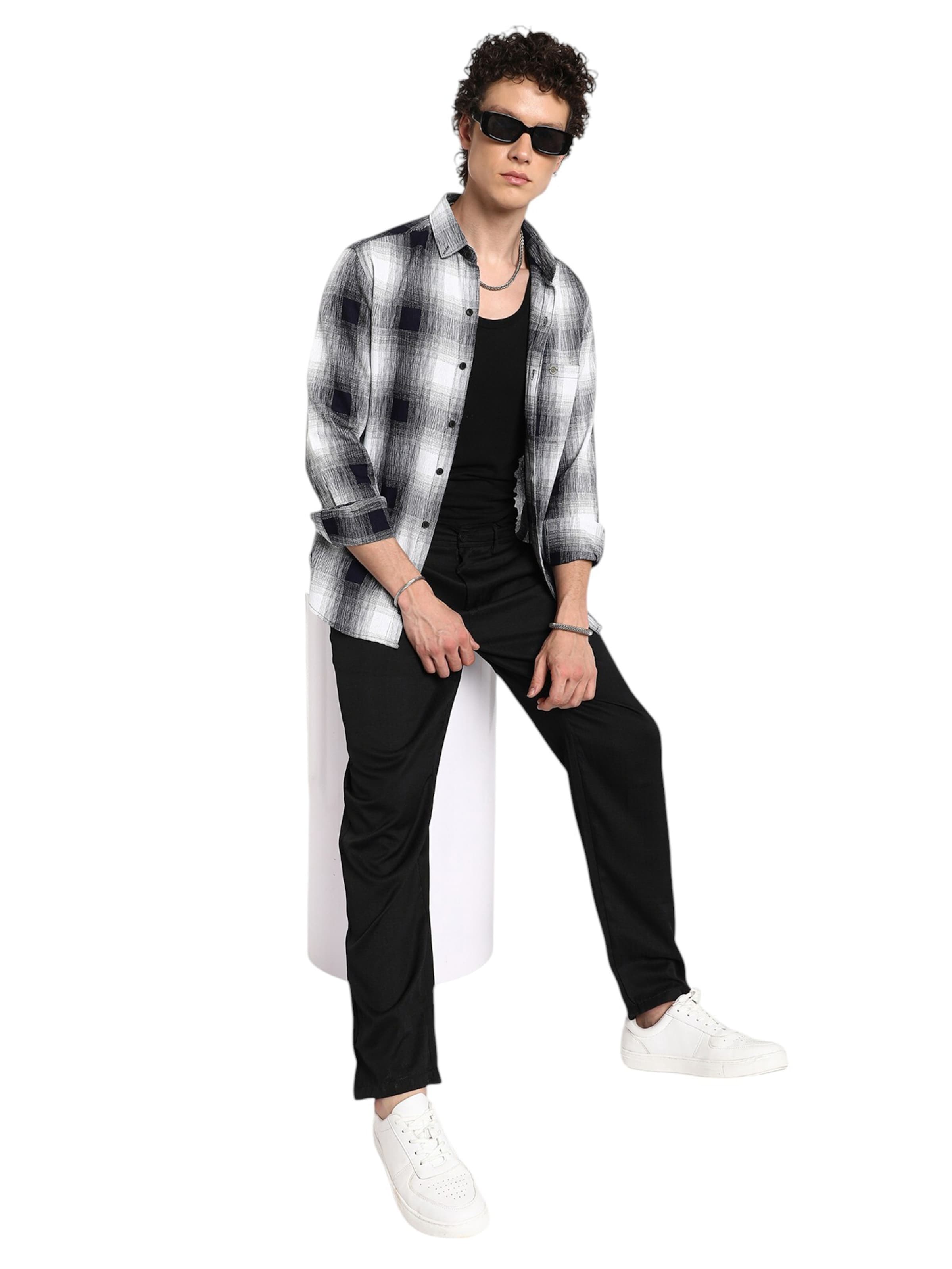 Campus Sutra - Regular Fit Camisa 'Tawnee' em cinzento