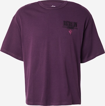 ALPHA INDUSTRIES Тениска 'Berlin Candy Bomber' в лилав: отпред