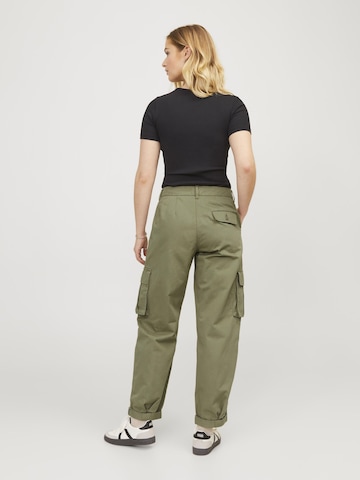 Regular Pantalon cargo 'MADDY' JJXX en vert