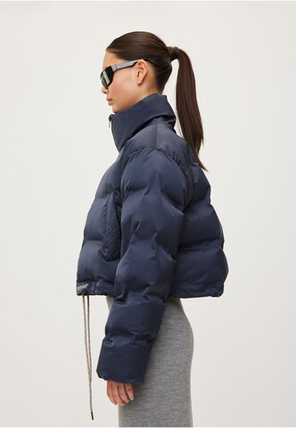 Veste d’hiver rethinkit studios en bleu