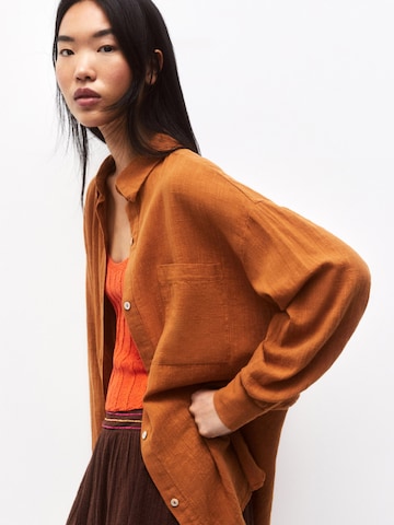 Pull&Bear Blouse in Brown