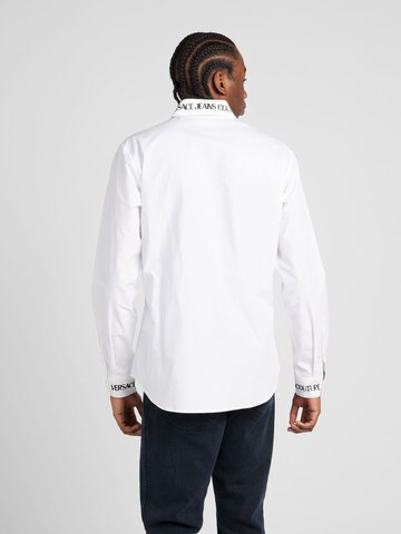 Versace Jeans Couture - Ajuste regular Camisa en blanco