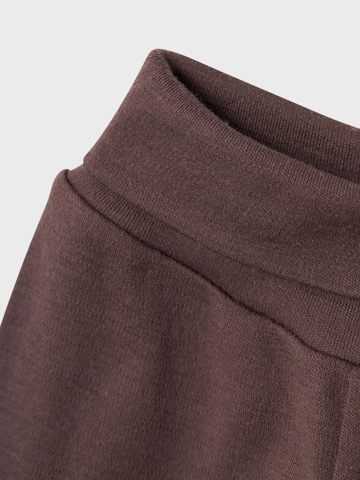 Effilé Pantalon NAME IT en marron