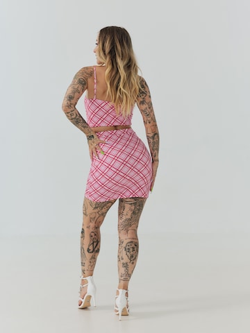 ABOUT YOU x Sharlota Rok 'Cora' in Roze