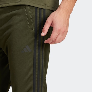 ADIDAS PERFORMANCE Tapered Sporthose 'Essentials' in Grün