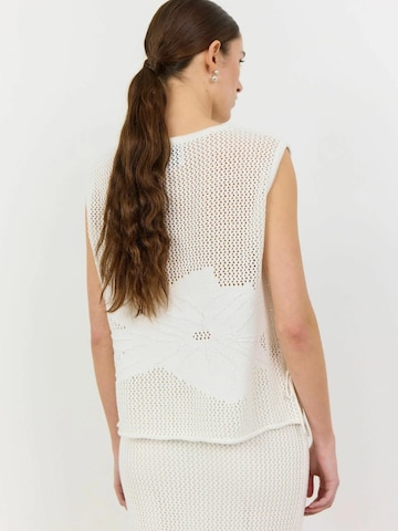 Top in maglia 'Lian 3 ' di Levete Room in bianco