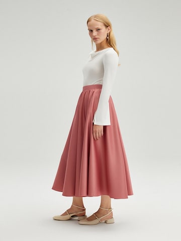 Touche Prive Skirt in Pink