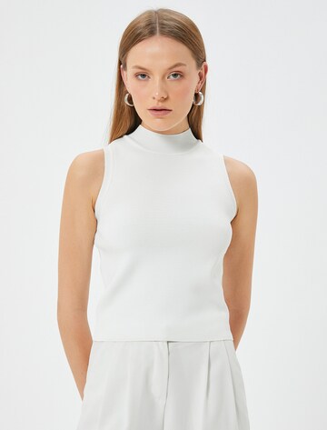 Koton Knitted top in Beige: front
