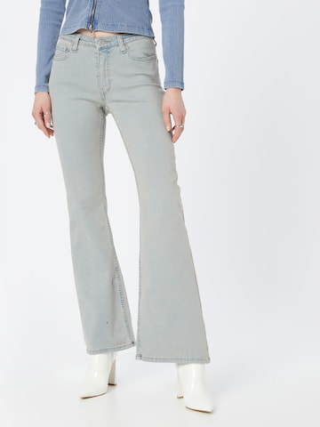 WEEKDAY Flared Jeans 'Flame' in Blau: predná strana