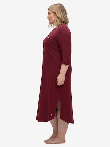 SHEEGO Nightgown in Red