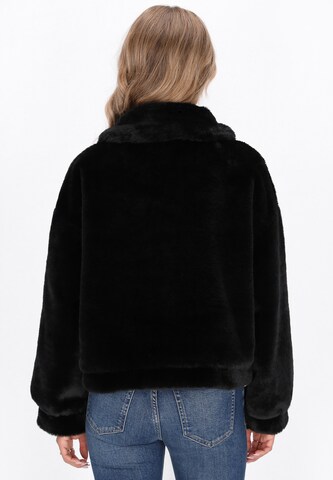 IZIA Between-season jacket in Black