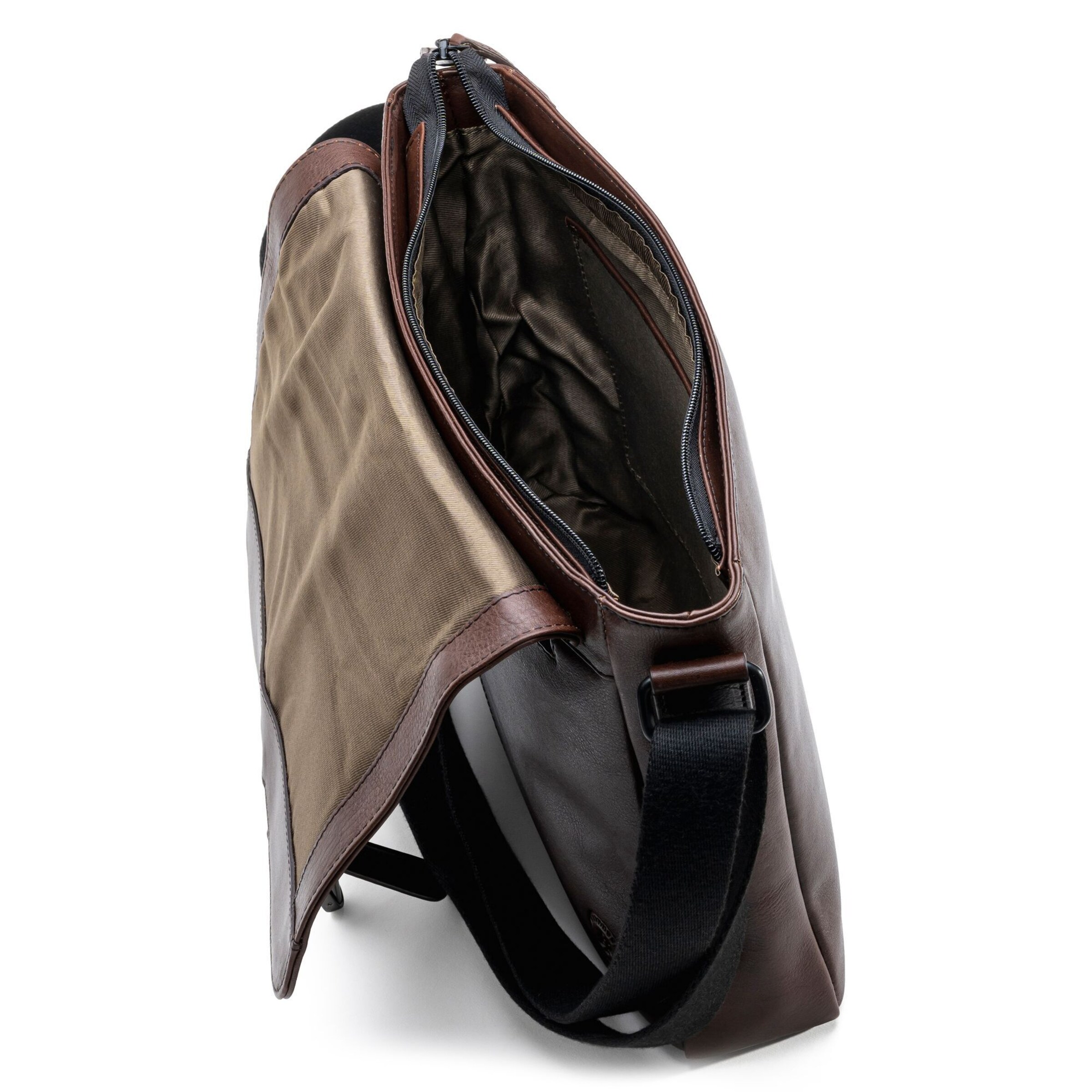 Farmhood Document Bag in Brown