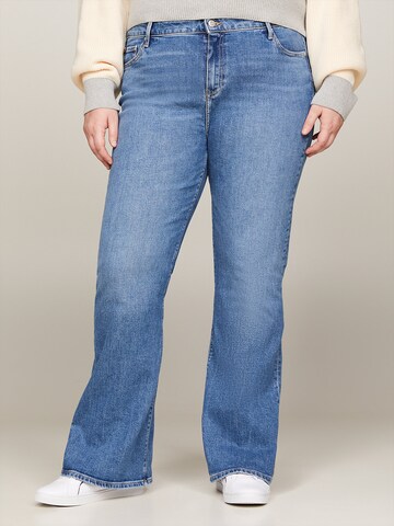 Tommy Hilfiger Curve Bootcut Jeans in Blauw: voorkant