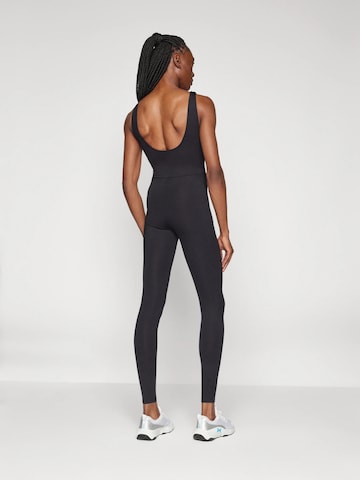 Haut ' Scoop ' Girlfriend Collective en noir