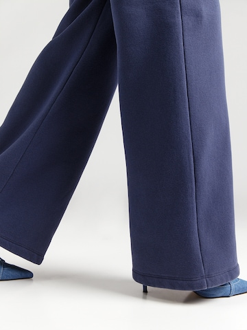 Abercrombie & Fitch Normální Kalhoty – modrá