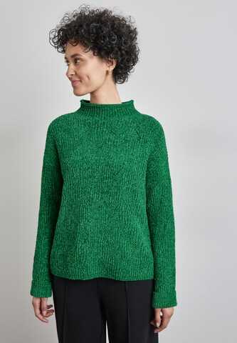 STREET ONE Pullover 'Chenille' in Grün: Vorderseite