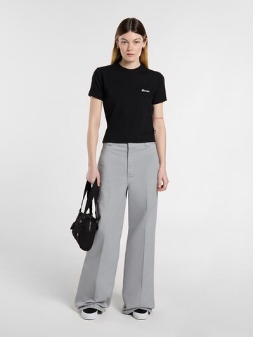 DICKIES Wide leg Pressveckad byxa i grå