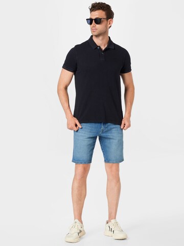 Tricou de la CAMP DAVID pe negru