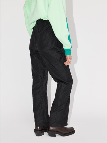 Loosefit Pantalon 'Vianne' LeGer by Lena Gercke en noir