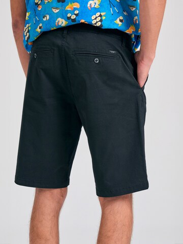 Funky Buddha Regular Shorts in Schwarz