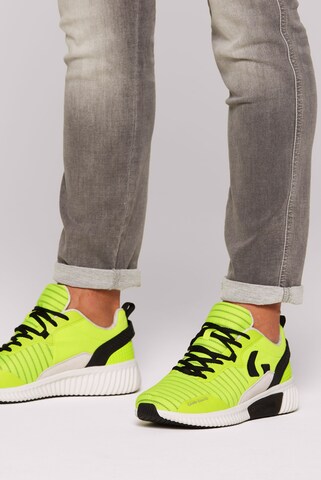CAMP DAVID Moderner Sneaker im coolen Materialmix in Gelb: Vorderseite