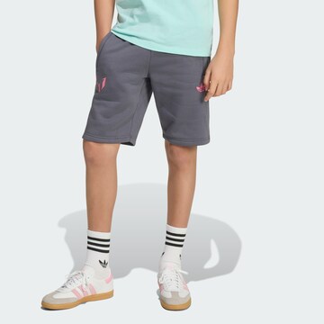 ADIDAS ORIGINALS - regular Pantalón deportivo 'Messi' en gris: frente