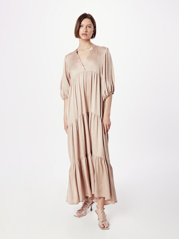 Robe Summum en beige : devant