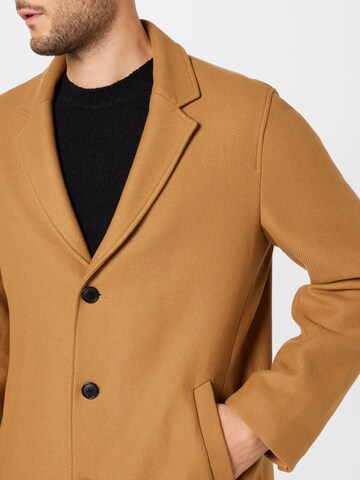 Manteau mi-saison Club Monaco en beige