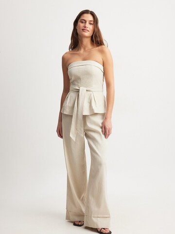 NA-KD Jumpsuit in Beige: front