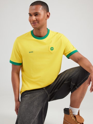 T-Shirt BOSS en jaune : devant