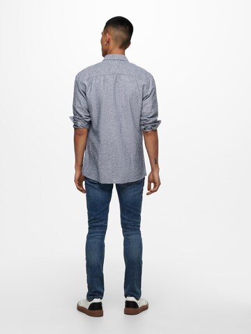 Coupe slim Chemise 'Caiden' Only & Sons en bleu