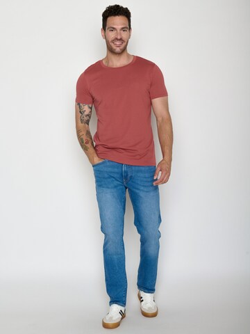 GREENBOMB T-Shirt 'Guide' in Rot