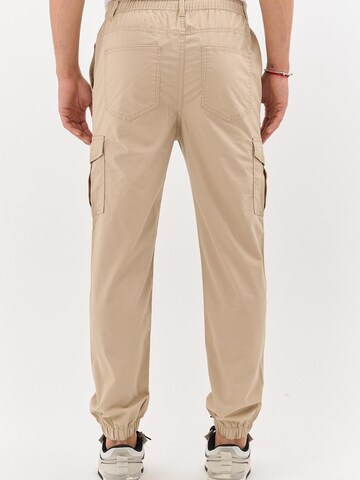 comeor Regular Cargo Pants in Beige