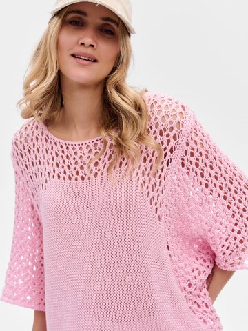 Blue Shadow Pullover‌‌‌ in Pink