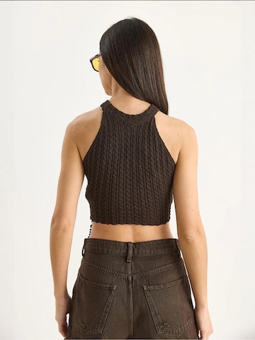 Bianco Lucci - Top de malha em castanho
