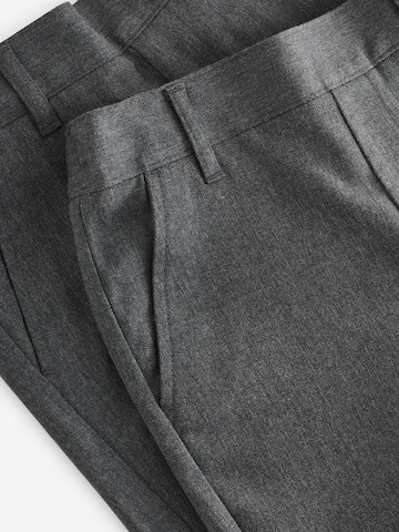 CLARKS Regular Housut värissä harmaa