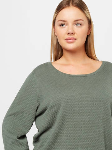Vero Moda Curve Sweater 'CARE' in Green