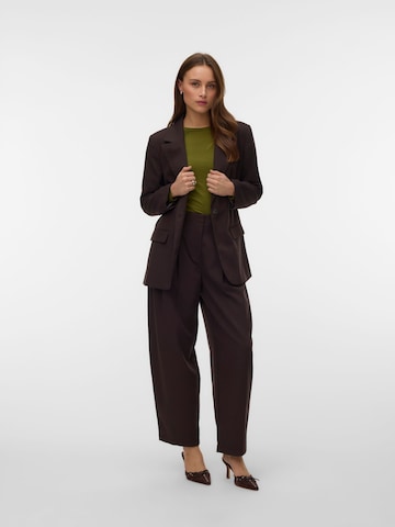 VERO MODA - regular Pantalón plisado 'VMFelu' en marrón