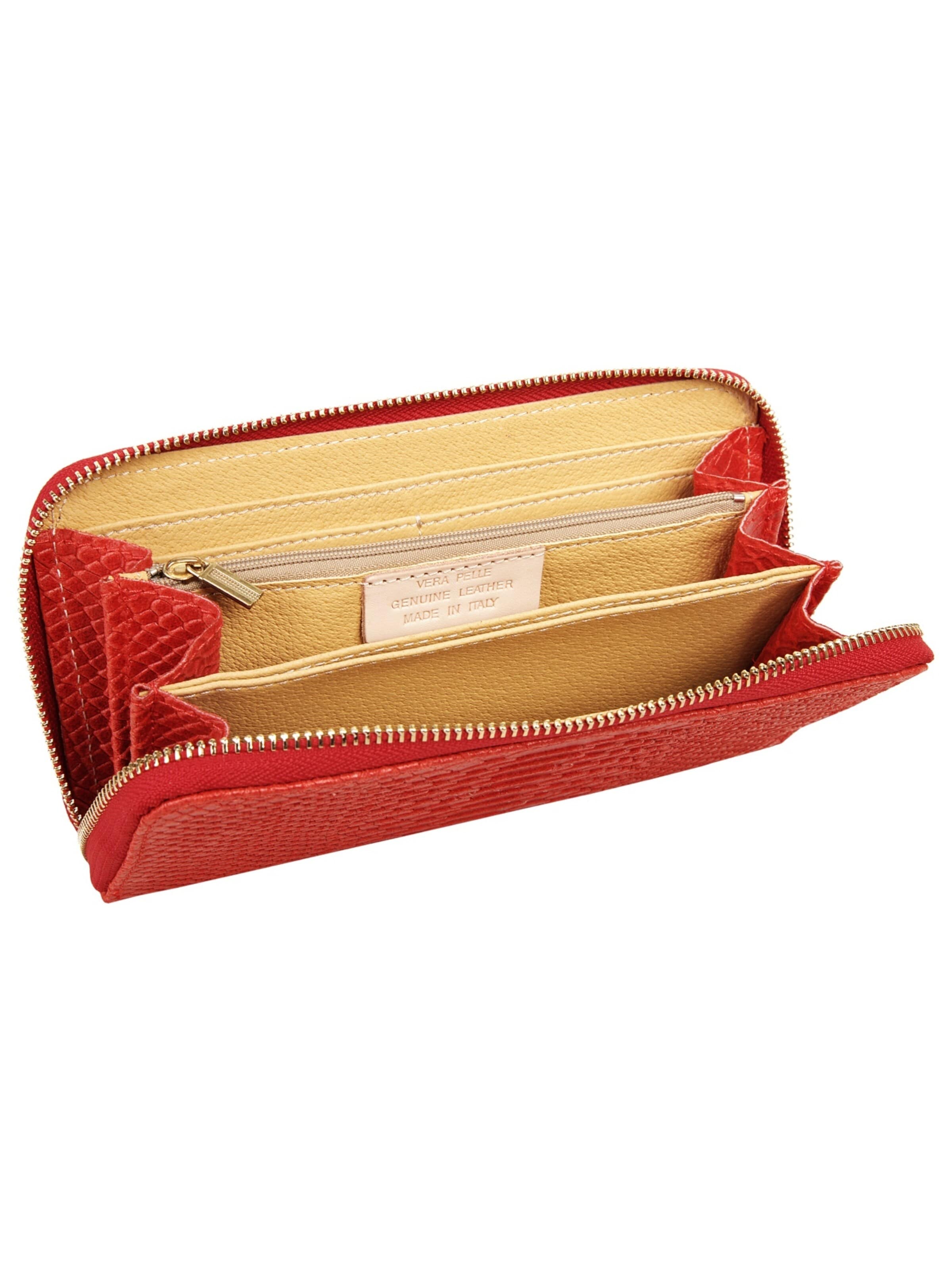 Cluty Wallet in Red