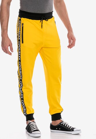 CIPO & BAXX Sweatsuit in Yellow