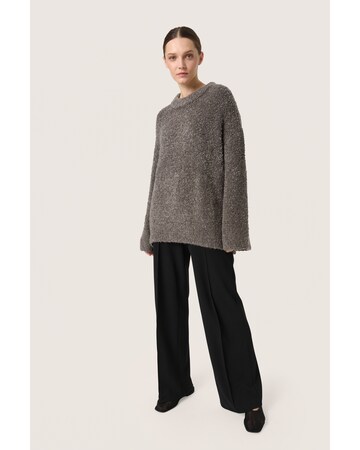 SOAKED IN LUXURY Sweater in Grey