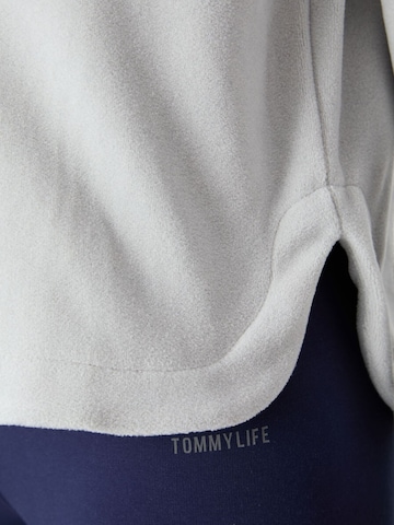 Tommy Life - Pullover em cinzento