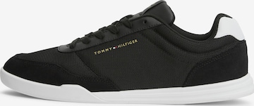 TOMMY HILFIGER Sneaker in Schwarz: Vorderseite
