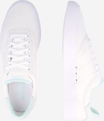 Baskets basses '3MC' ADIDAS ORIGINALS en blanc