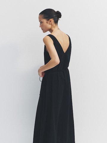 The Set Mekko värissä beige