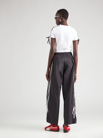 PUMA Широкий Штаны 'MODERN DELIGHT' в Черный